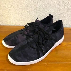 Guess Urban Camo Sneakers 9.5M